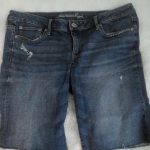 AMERICAN EAGLE stretch capri shorts